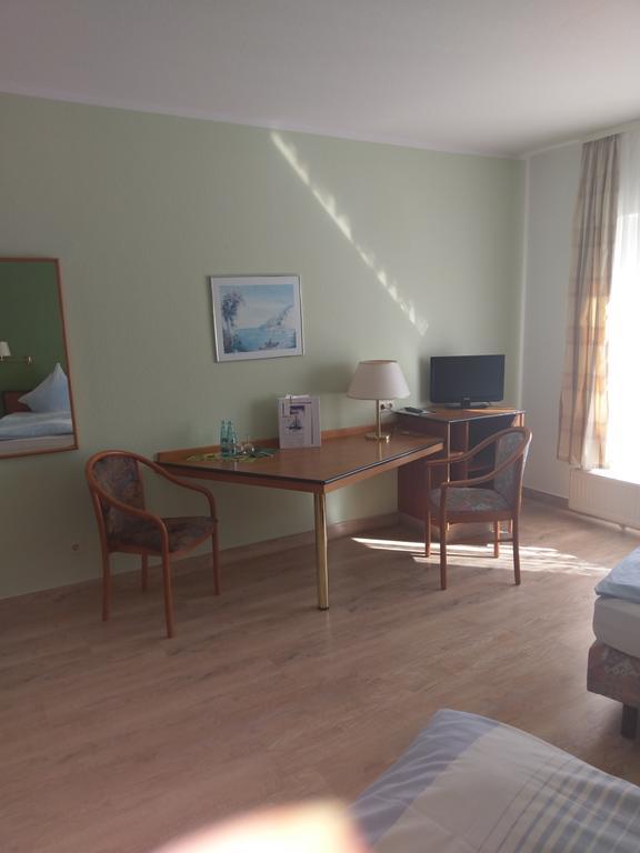 Hotel Elxleben Εξωτερικό φωτογραφία